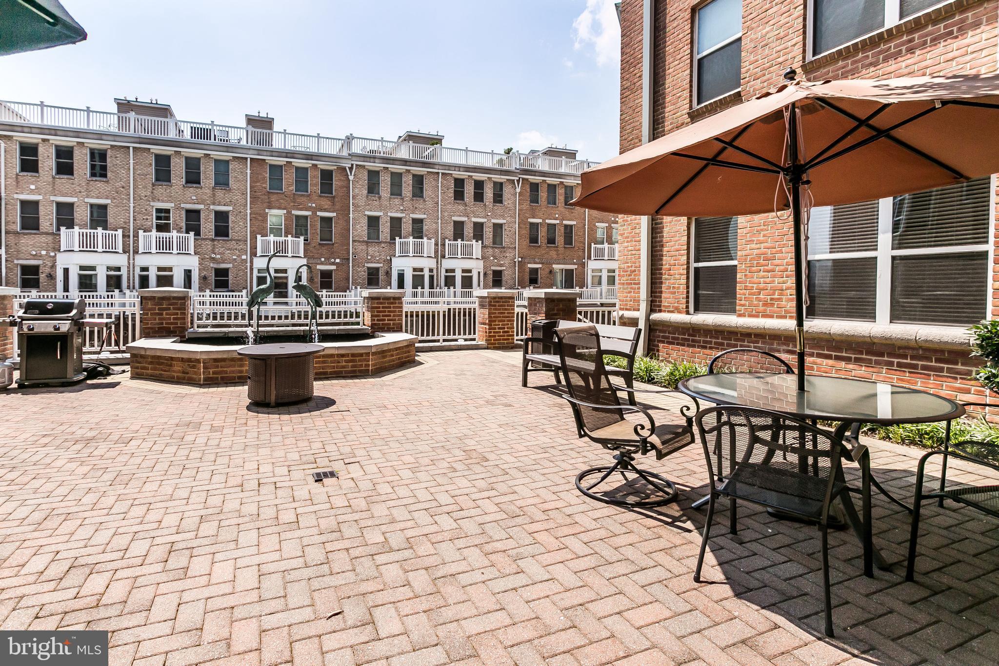 PIERSIDE AT HARBORVIEW - Residential