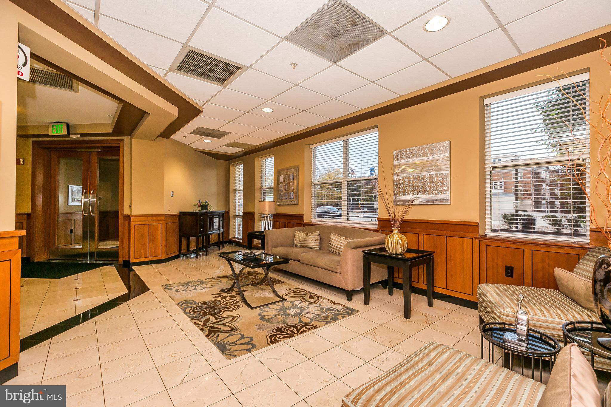 PIERSIDE AT HARBORVIEW - Residential