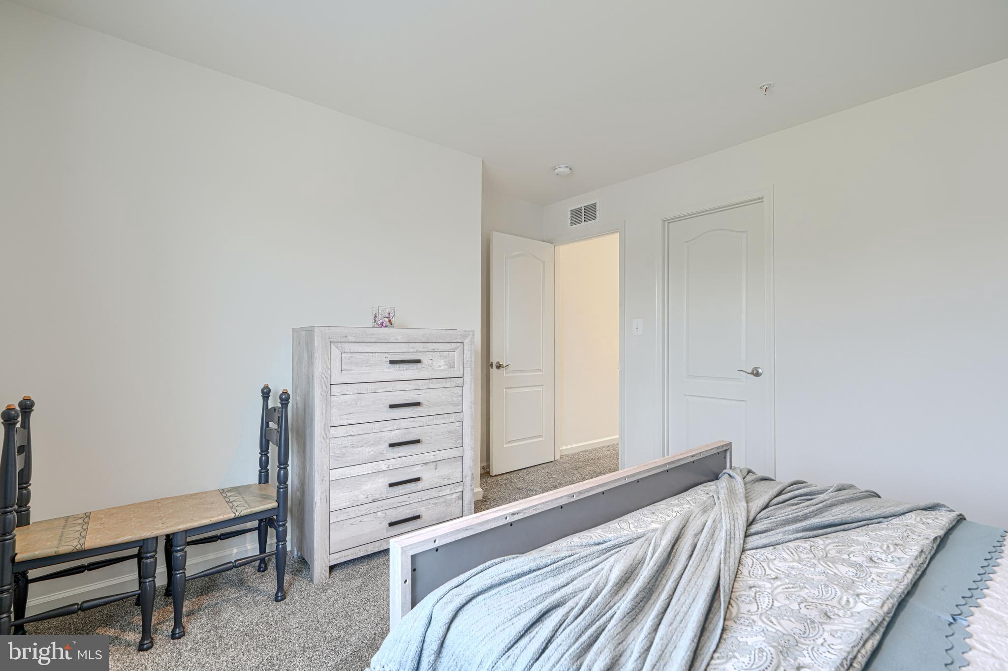 BISHOPS MEADOW - Residential