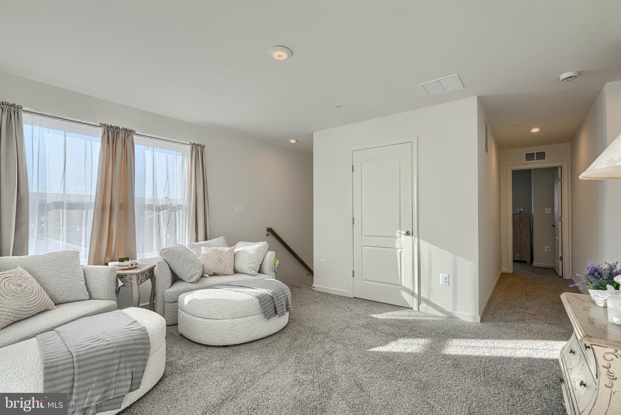 BISHOPS MEADOW - Residential