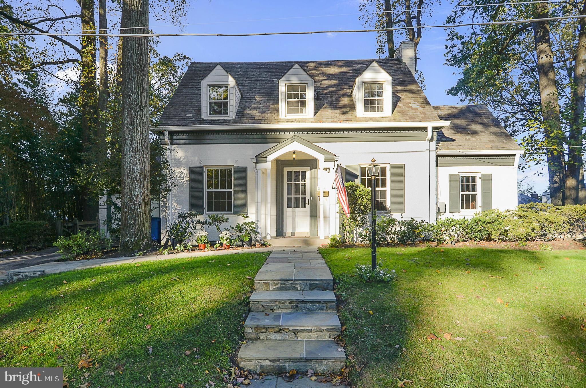 Charming brick colonial offers 3 levels, 4BR, 3BA, upgraded kitchen, living rm w/fp, 1st flr study/library, garage, MBR w/BA, walk-out lower level incl BR, 1/2 BA, family rm and storage/workshop. Invisible fencing in backyard. Walking distance to schools, restaurants, shops & houses of worship. Membership to Rock Creek Pool.