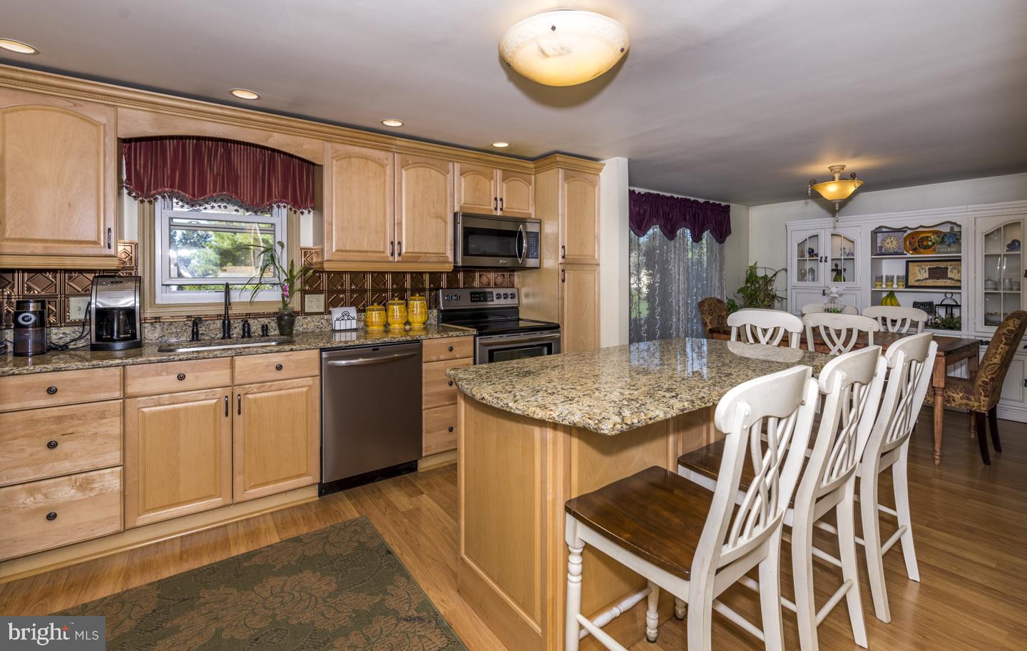 SCHOOL VALLEY FARMS - Residential