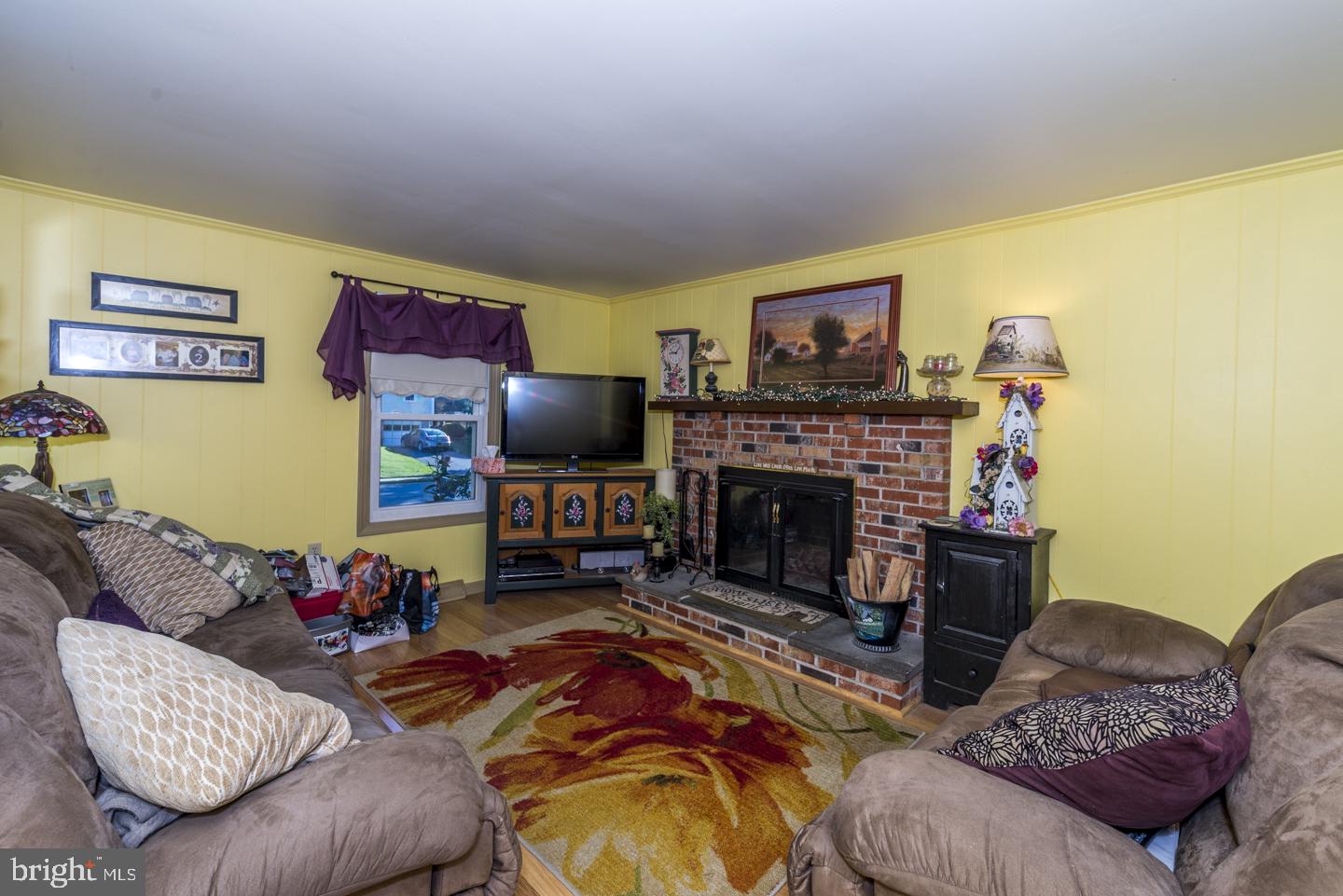 SCHOOL VALLEY FARMS - Residential
