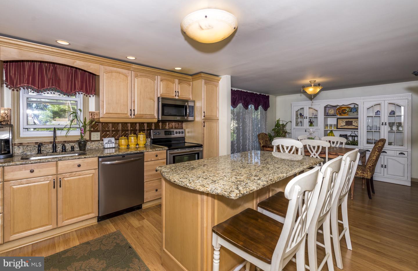 SCHOOL VALLEY FARMS - Residential