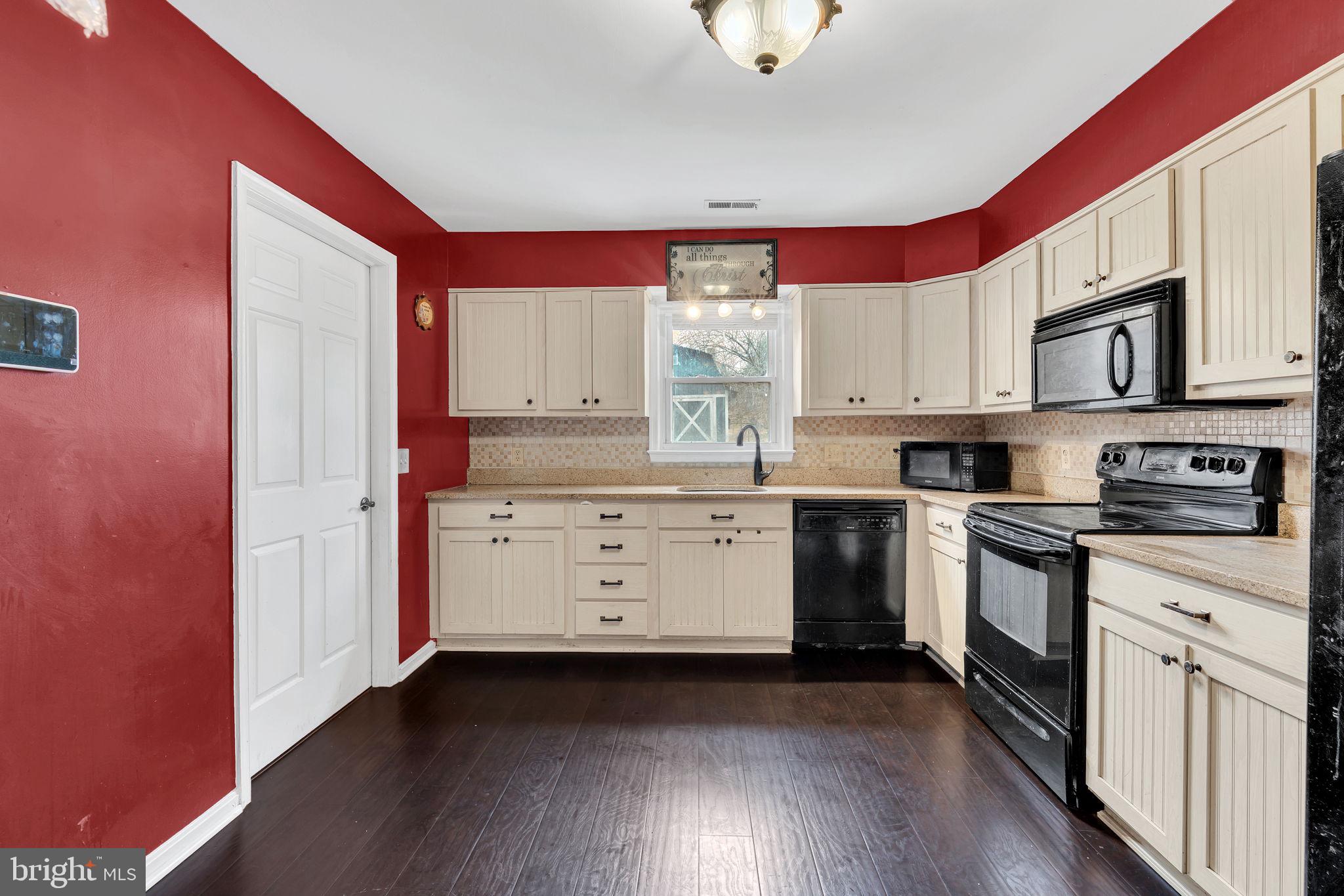 MARLTON - Residential