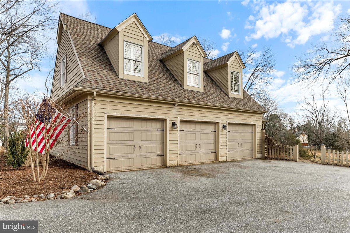CROSS CREEK - Residential