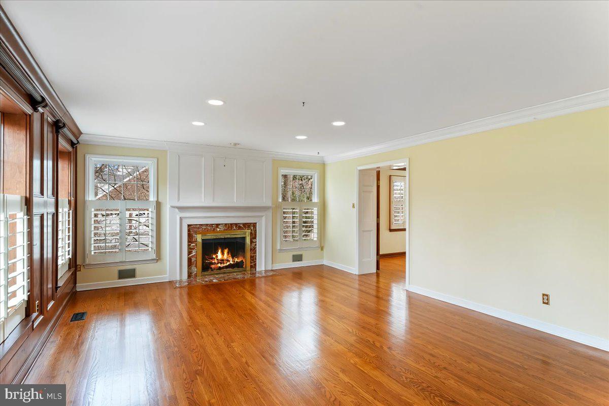 CROSS CREEK - Residential