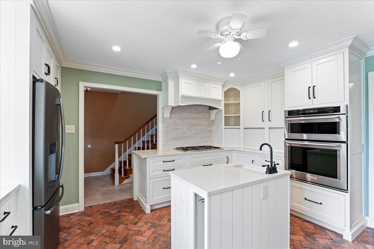 CROSS CREEK - Residential