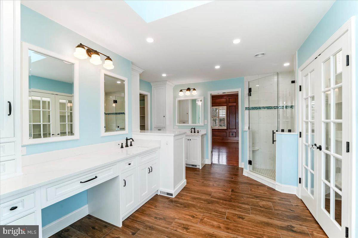 CROSS CREEK - Residential