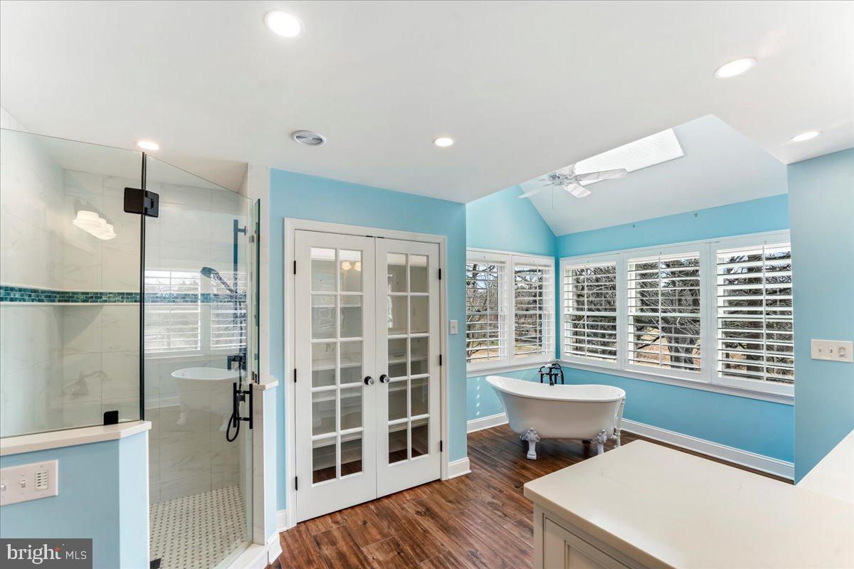 CROSS CREEK - Residential