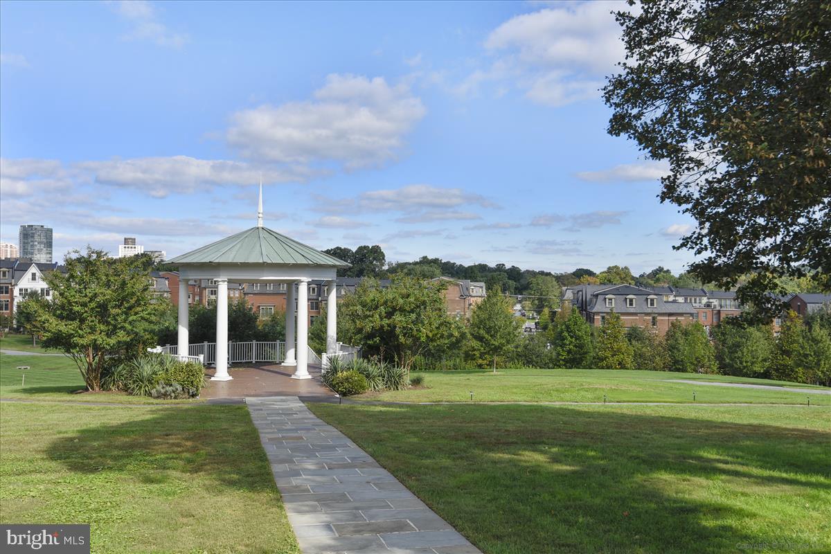 LONE OAK - Residential