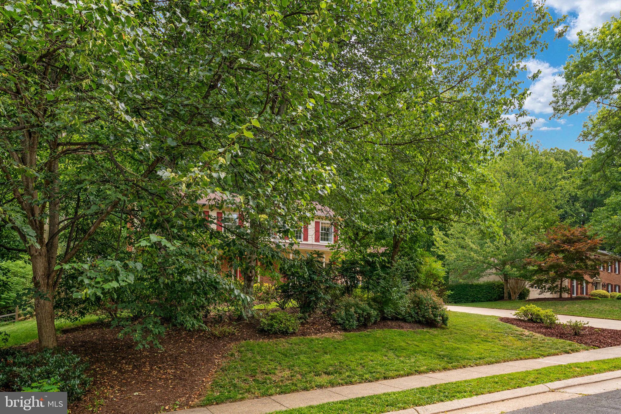 RESTON - Residential