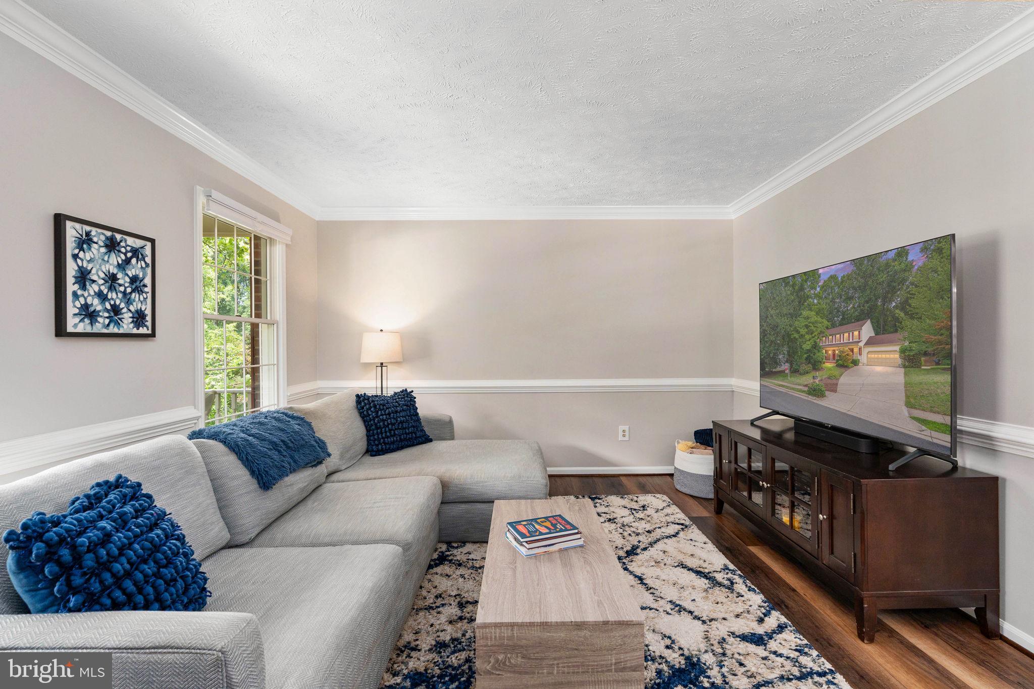 RESTON - Residential