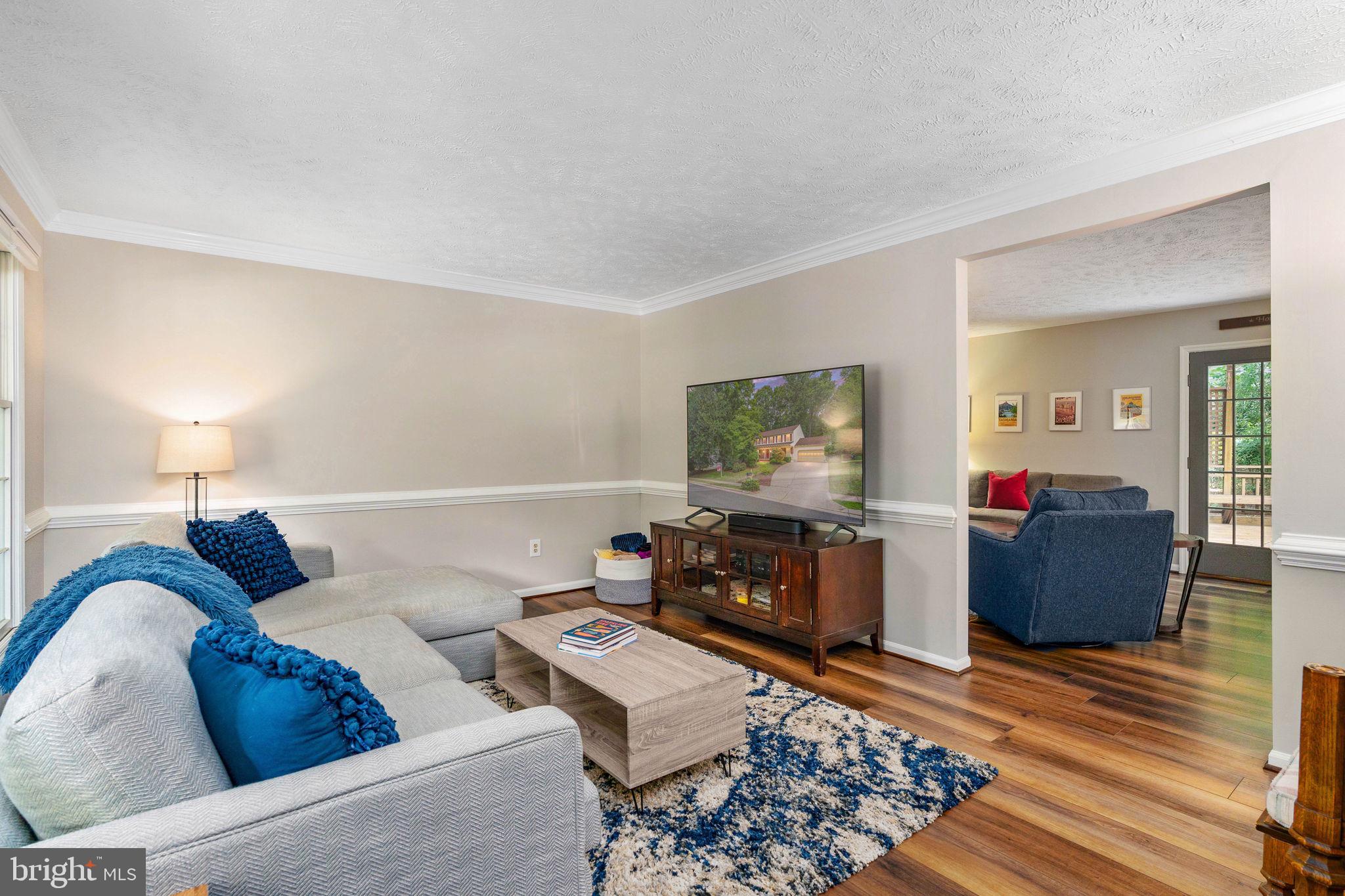 RESTON - Residential