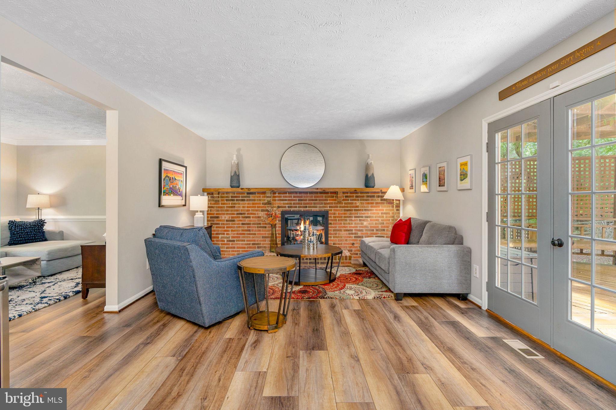 RESTON - Residential