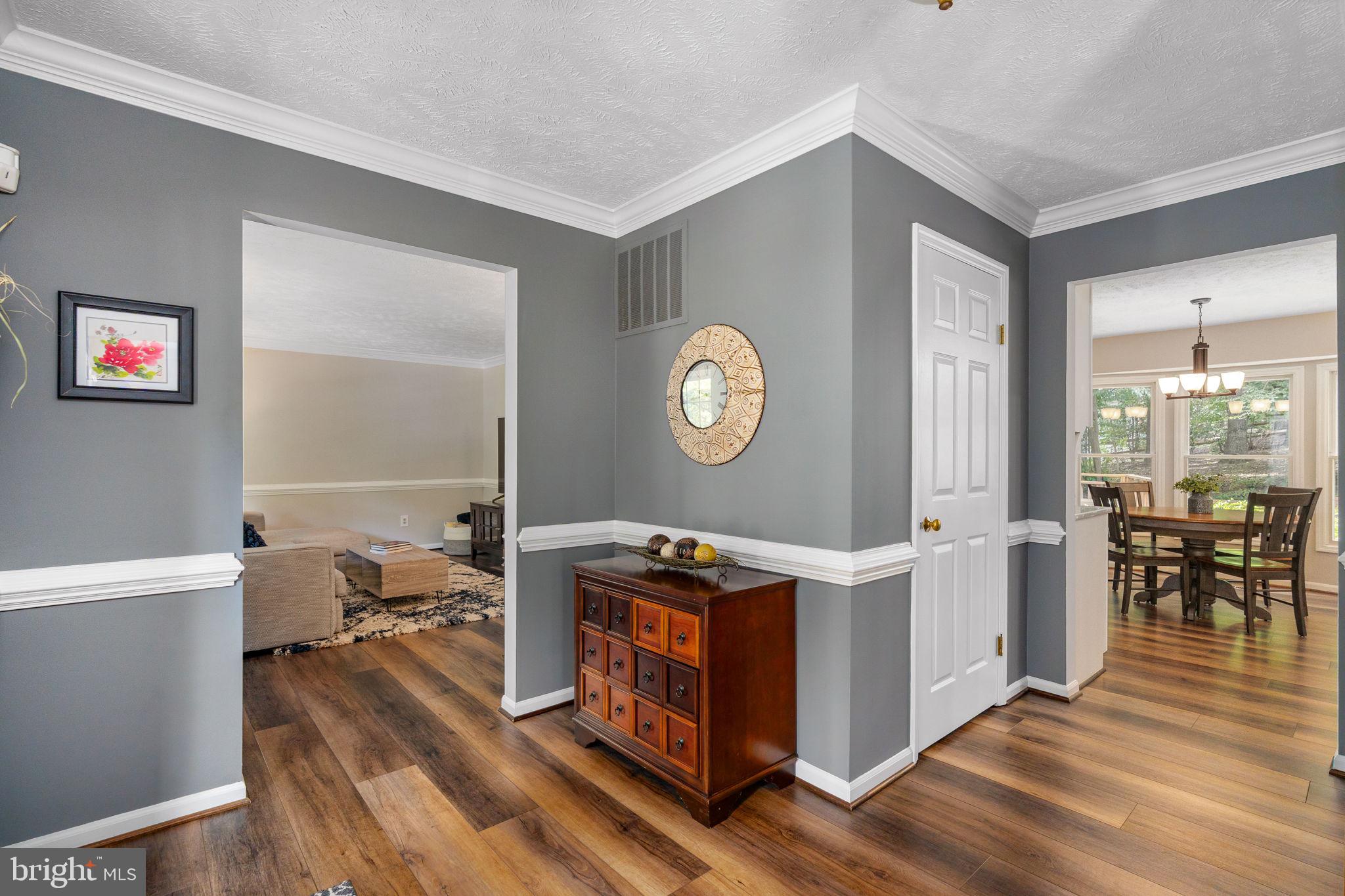 RESTON - Residential