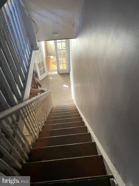 STRAWBERRY MANSION - Residential