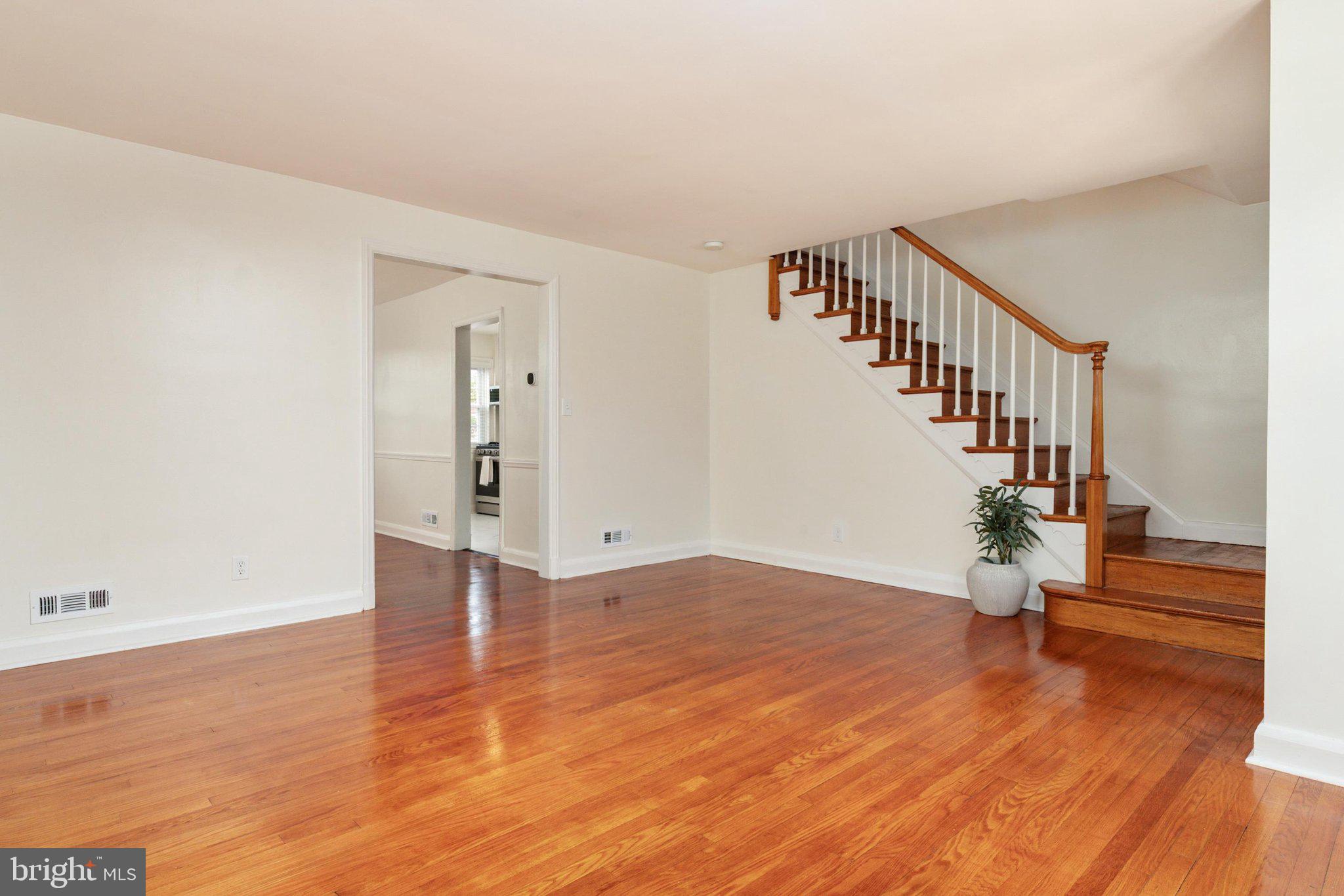 EDNOR GARDENS - LAKESIDE - Residential