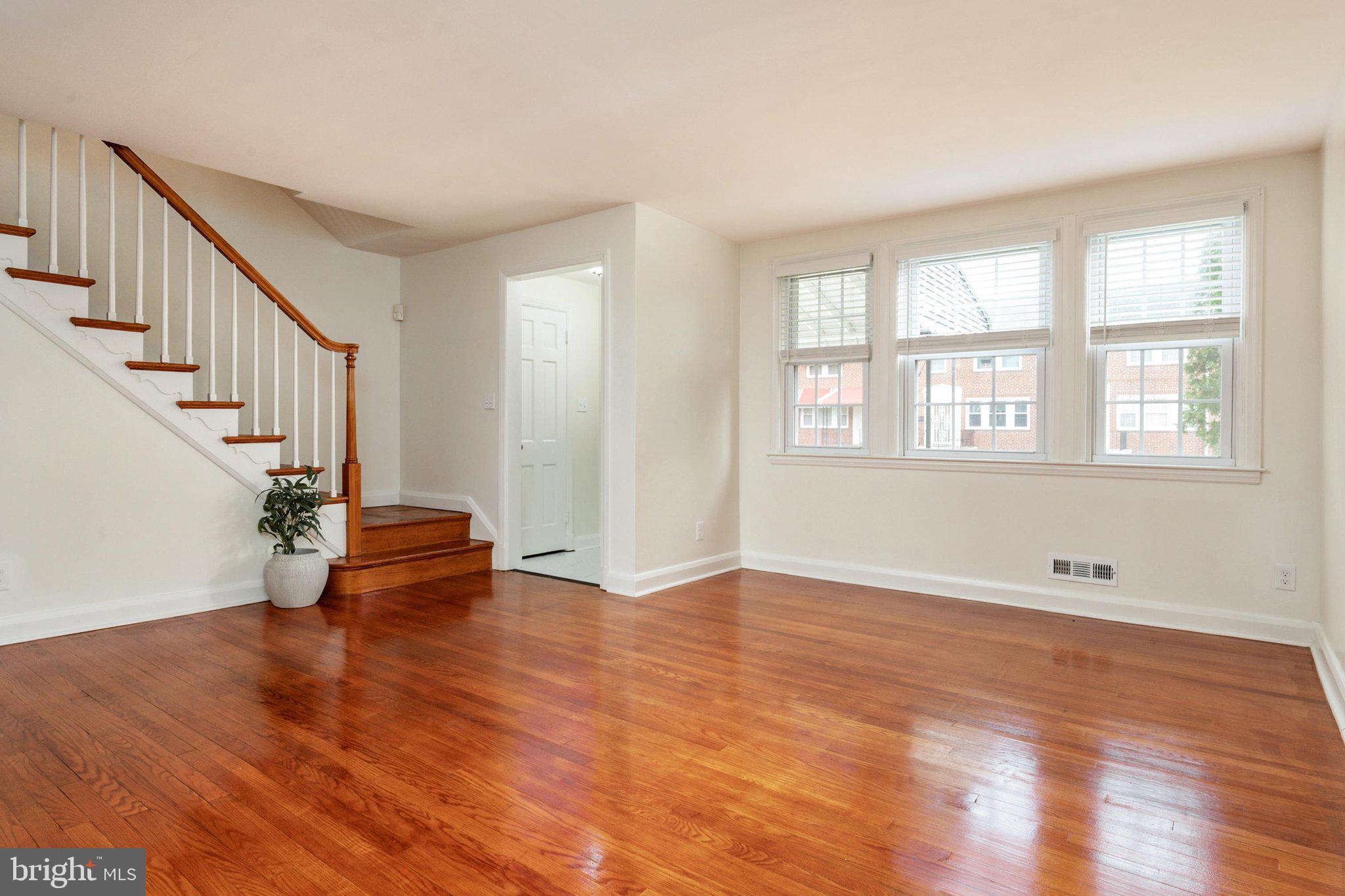EDNOR GARDENS - LAKESIDE - Residential