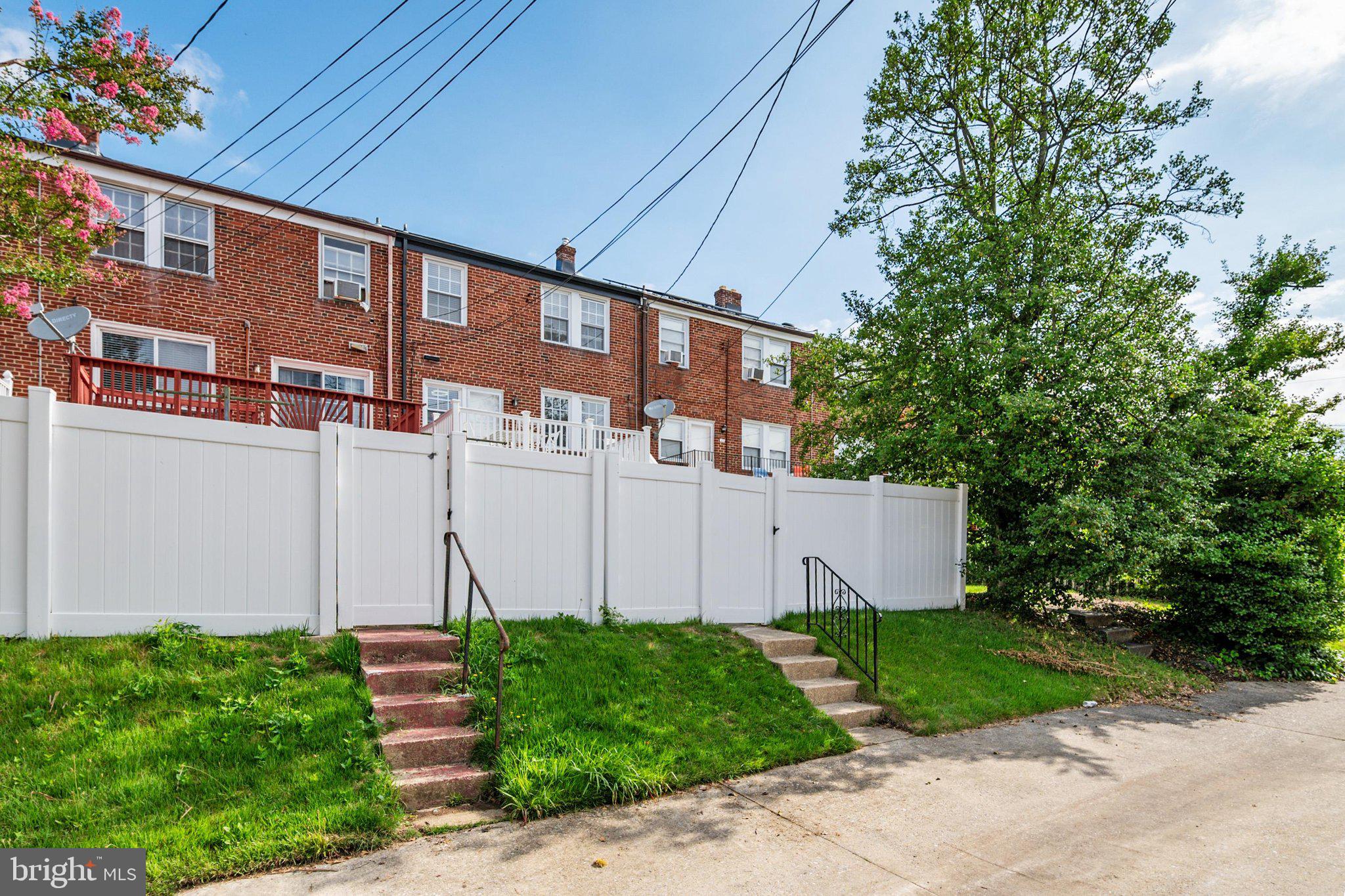 EDNOR GARDENS - LAKESIDE - Residential