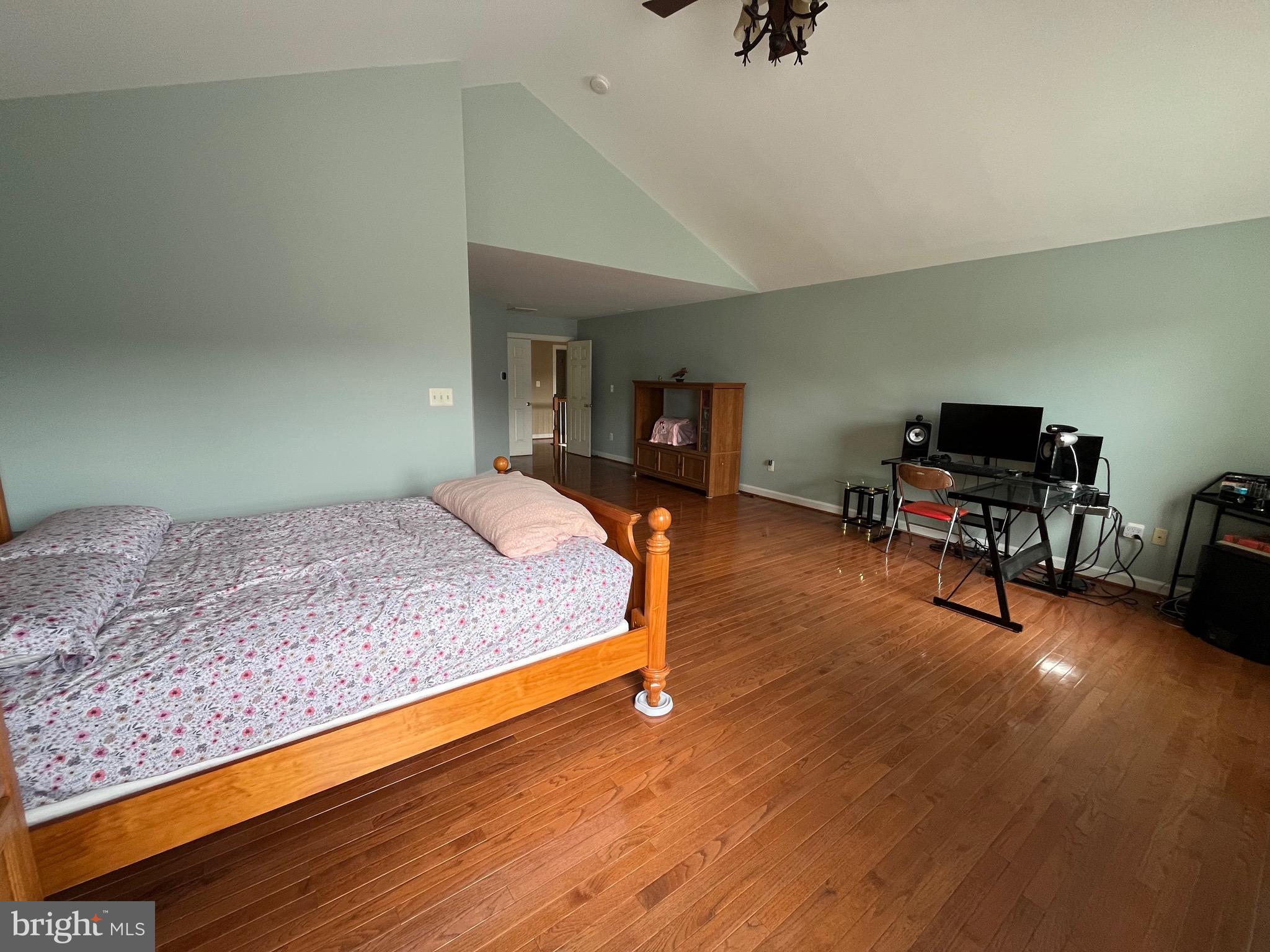 AIRDRIE MEADOWS - Residential
