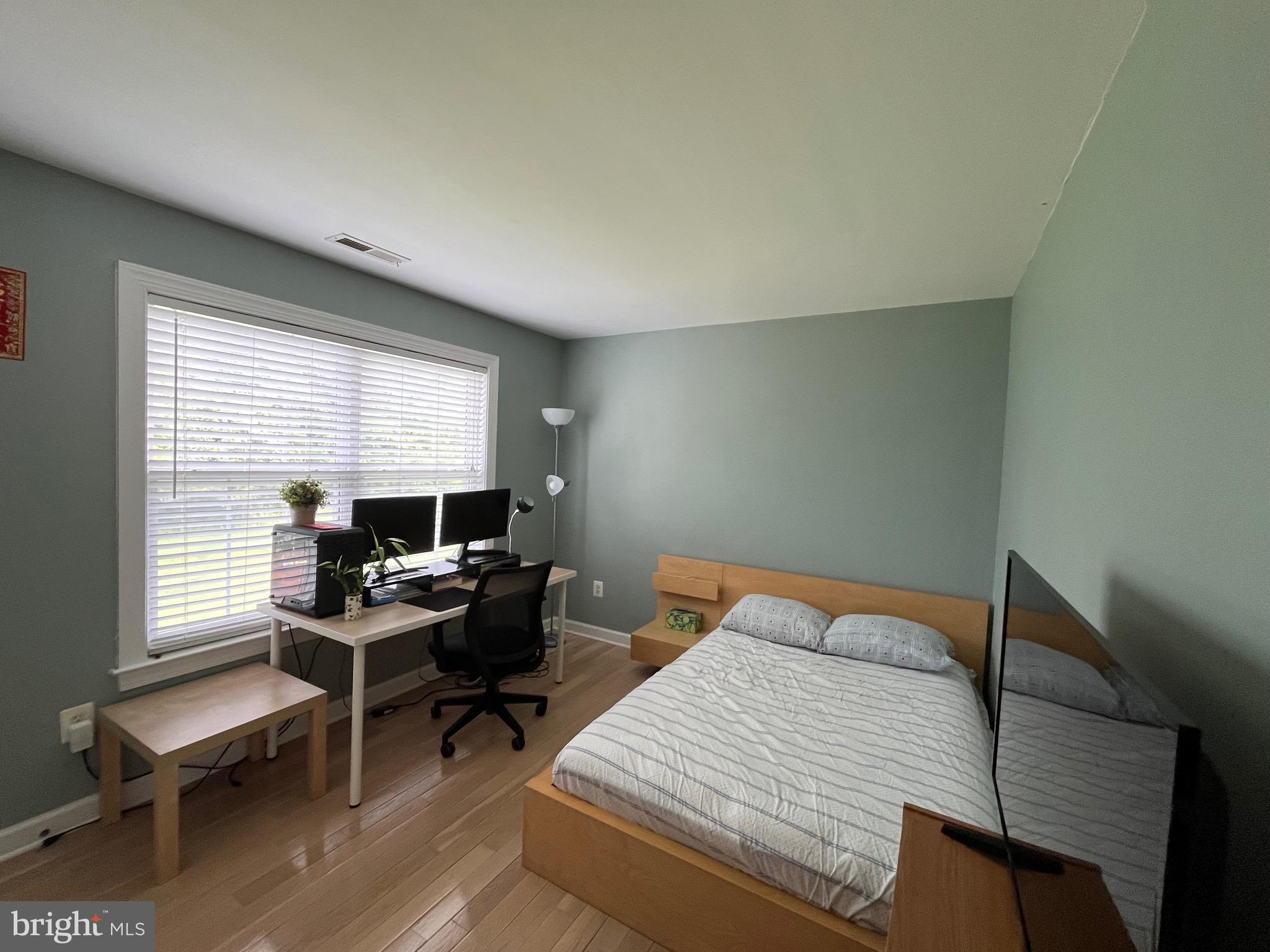 AIRDRIE MEADOWS - Residential