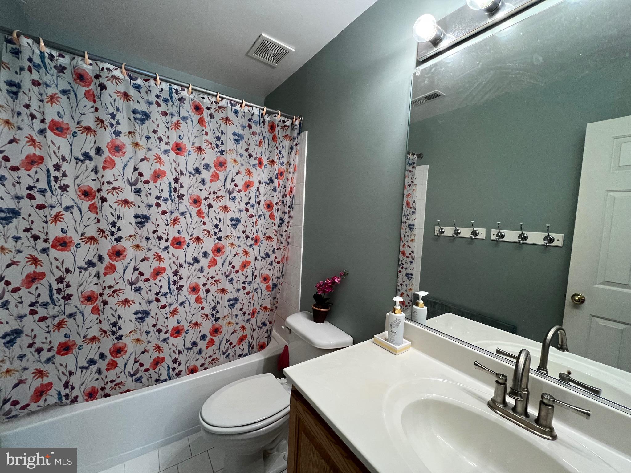 AIRDRIE MEADOWS - Residential