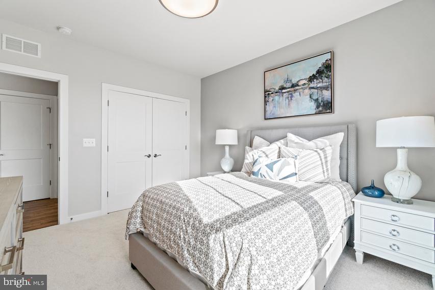 MANASSAS PARK - Residential