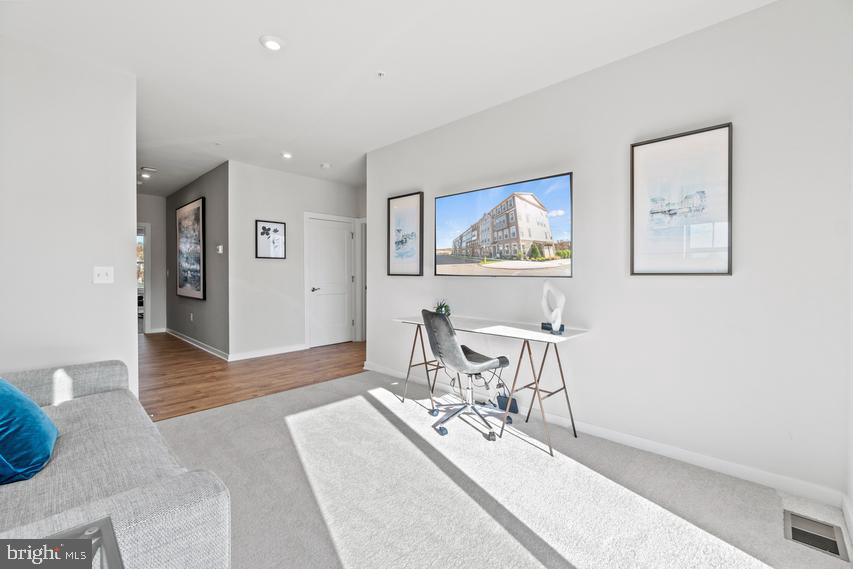 MANASSAS PARK - Residential