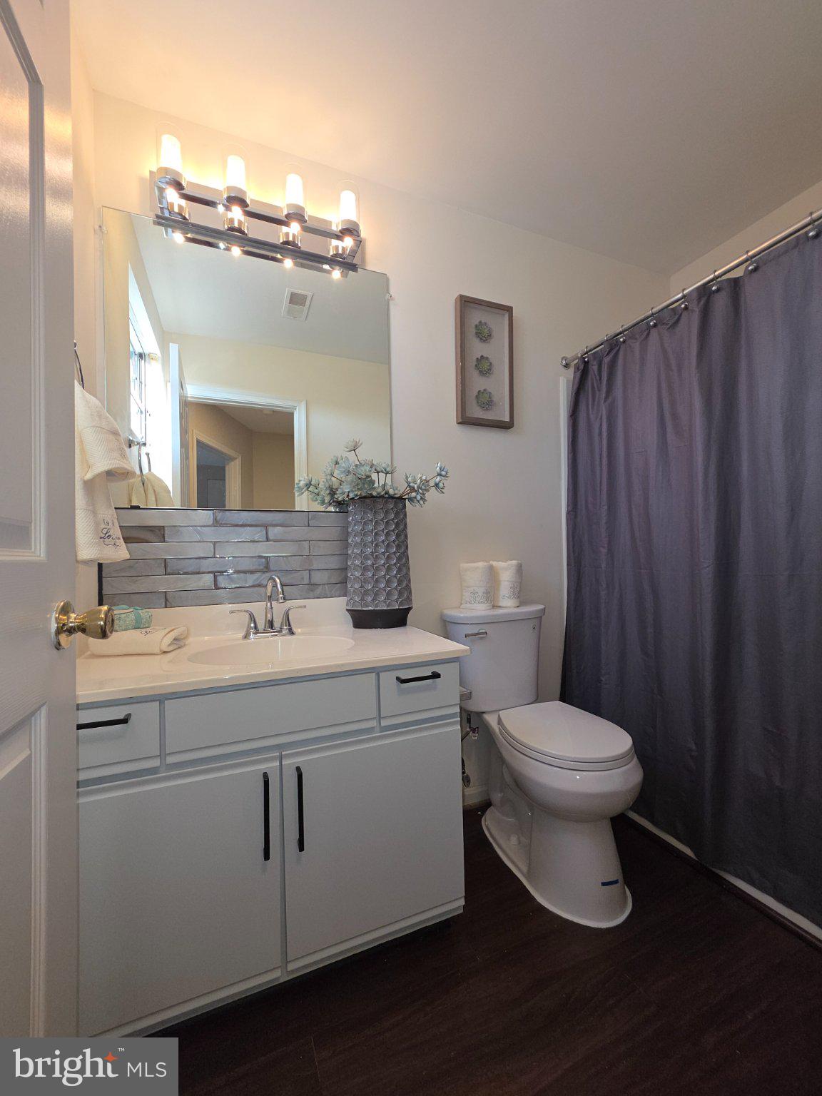 FRANKFORD - Residential