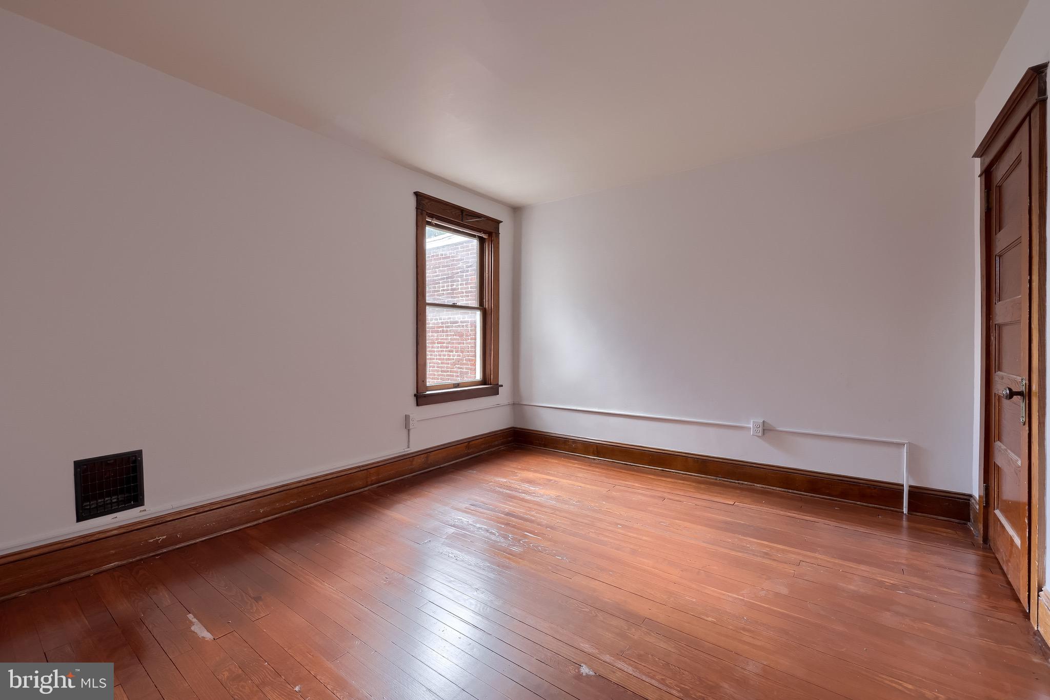 LANCASTER - Residential