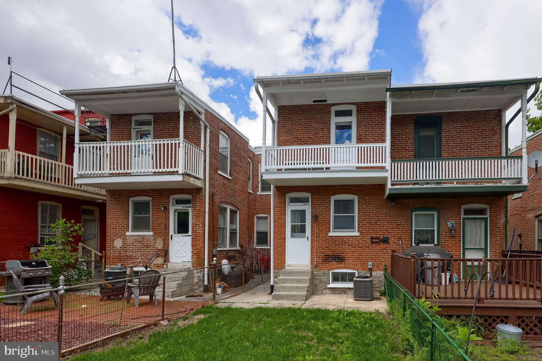 LANCASTER - Residential