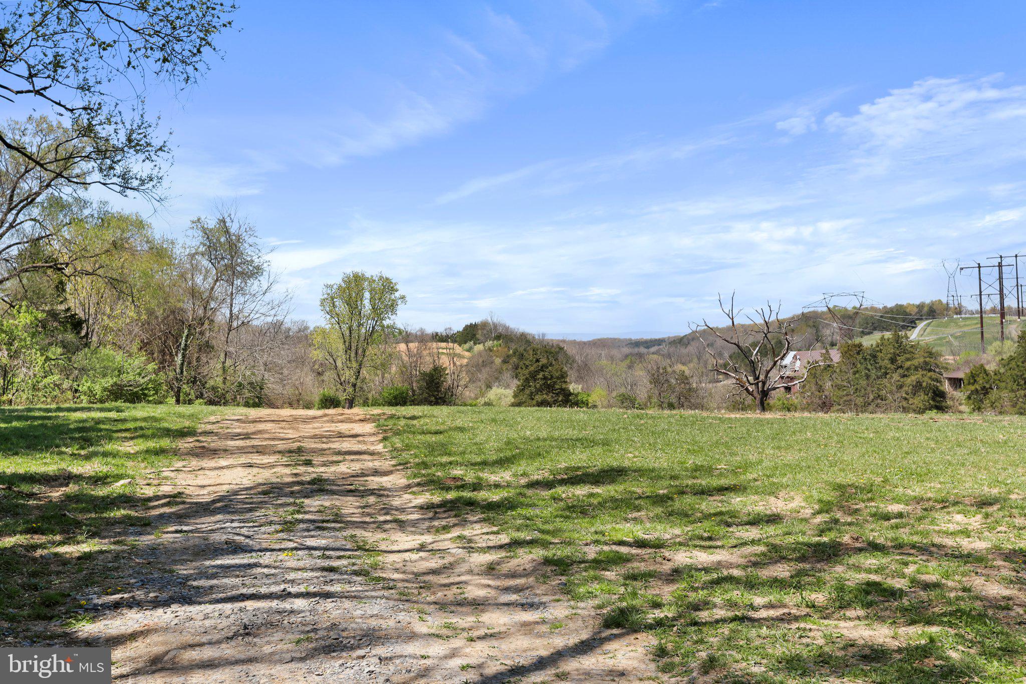 CROOKED RUN - Commercial Sale