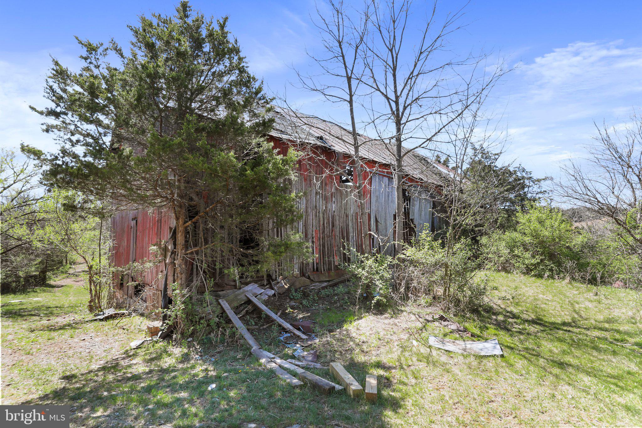CROOKED RUN - Commercial Sale
