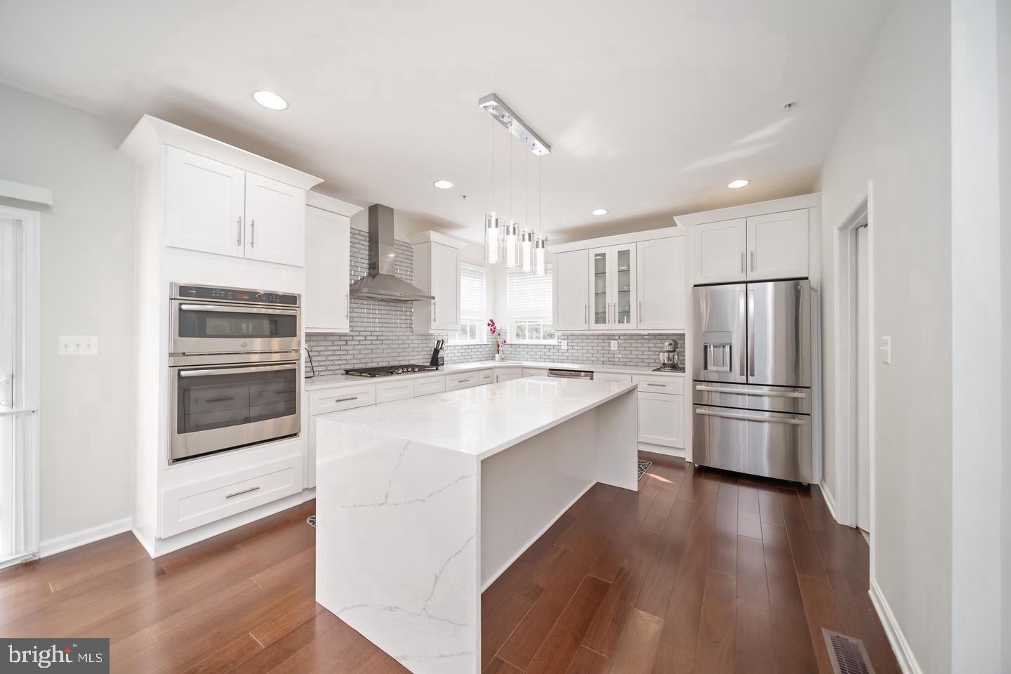 GLENSHIRE ESTATES - Residential