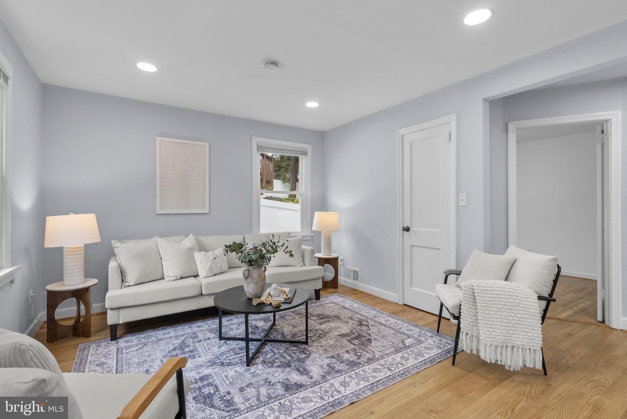 GLENMONT FOREST - Residential