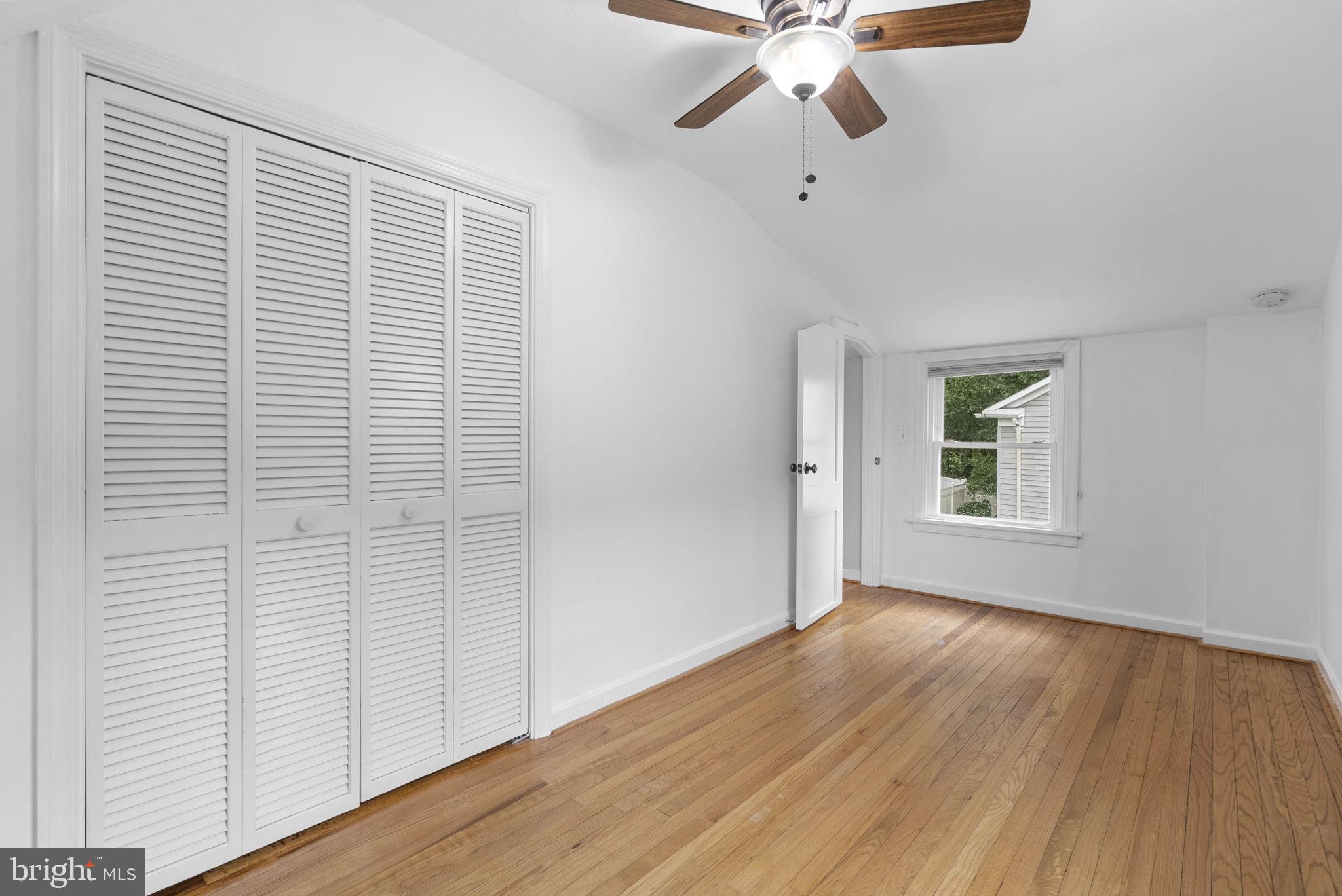 GLENMONT FOREST - Residential