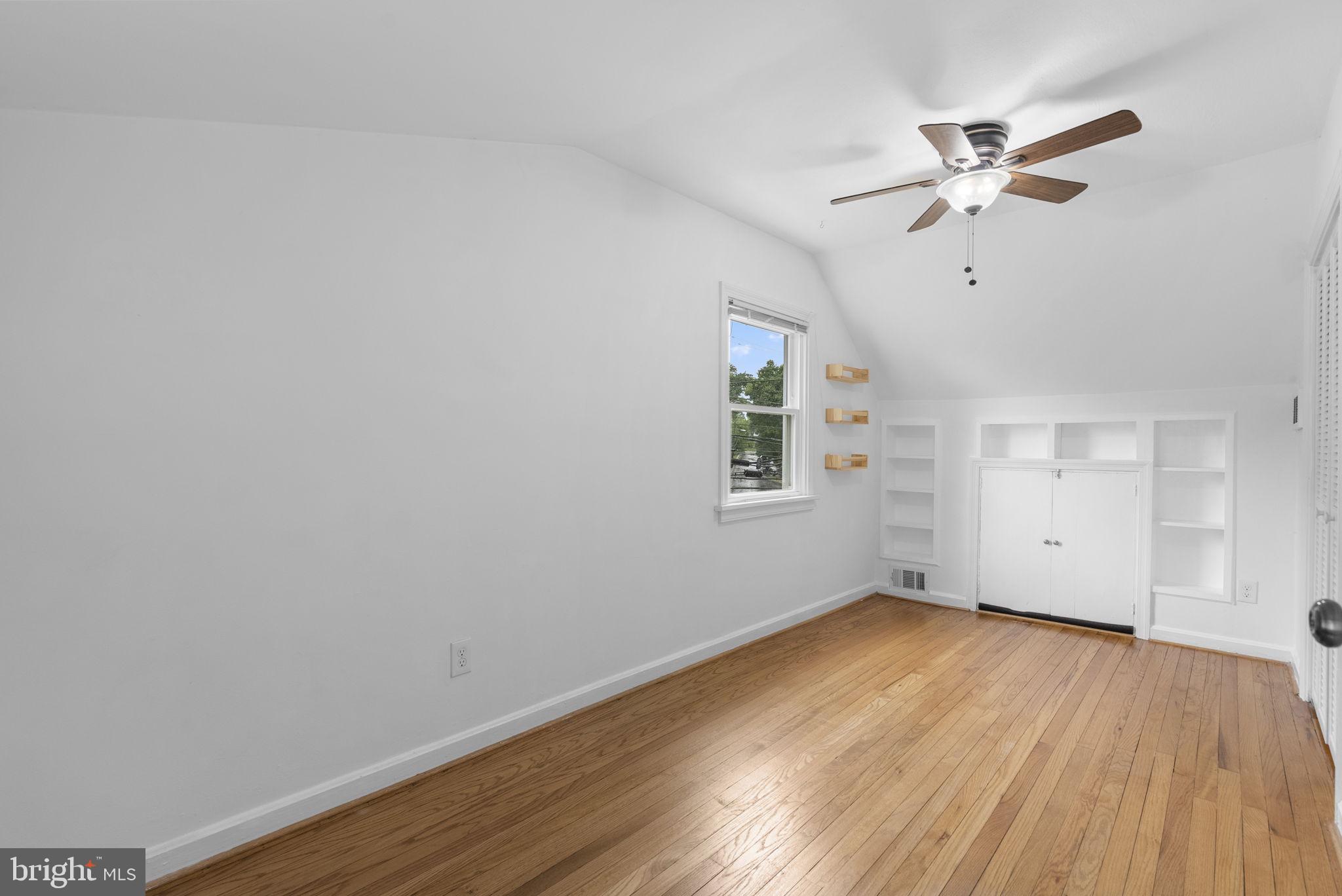 GLENMONT FOREST - Residential
