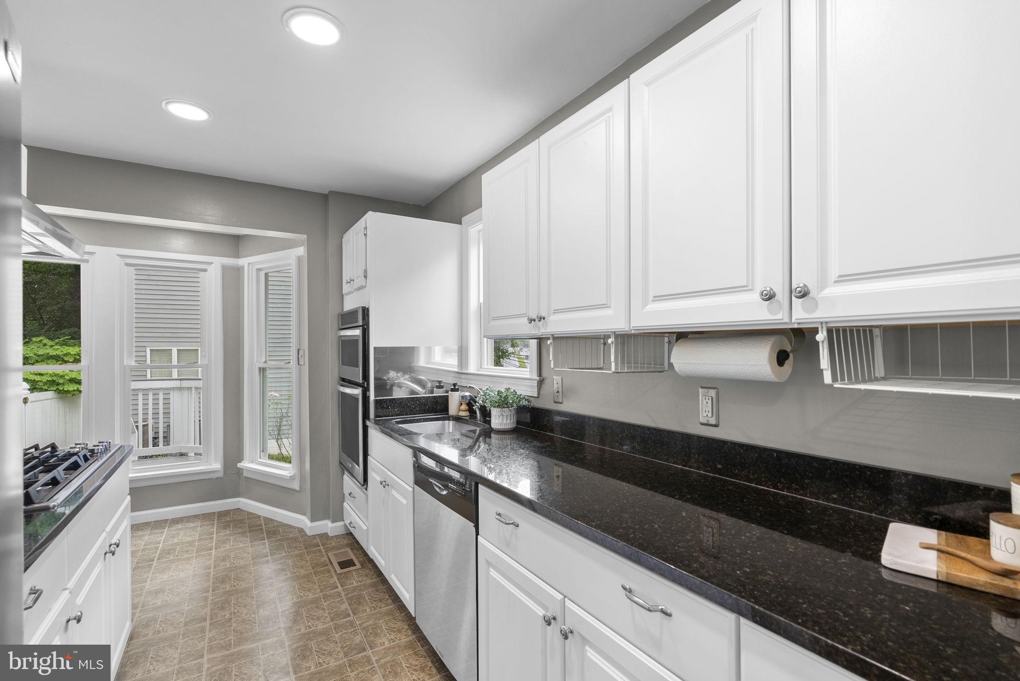 GLENMONT FOREST - Residential