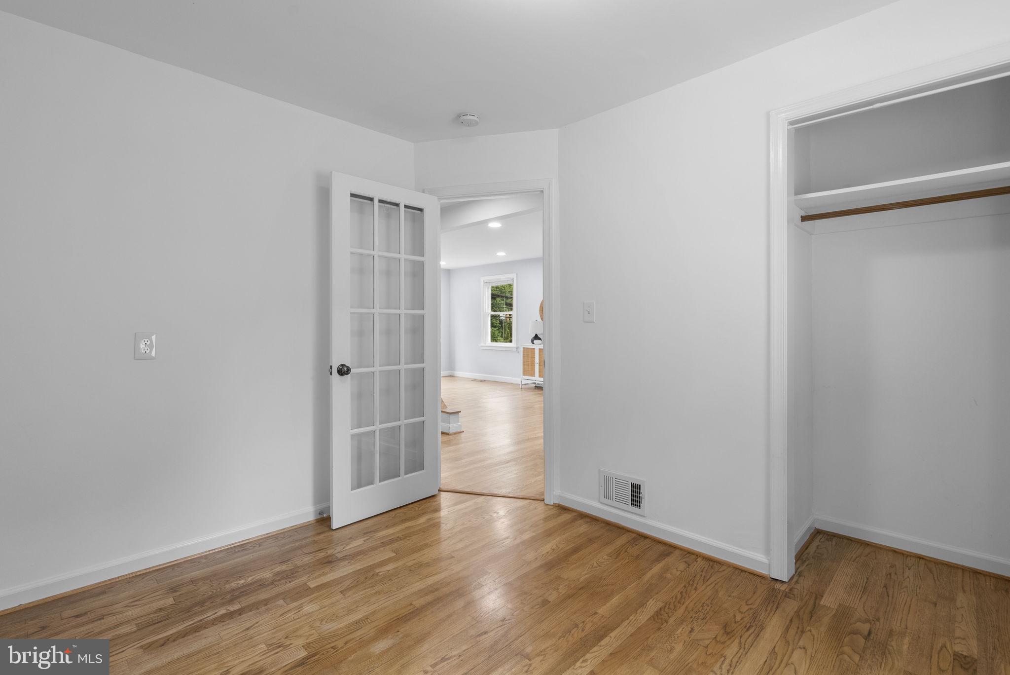 GLENMONT FOREST - Residential