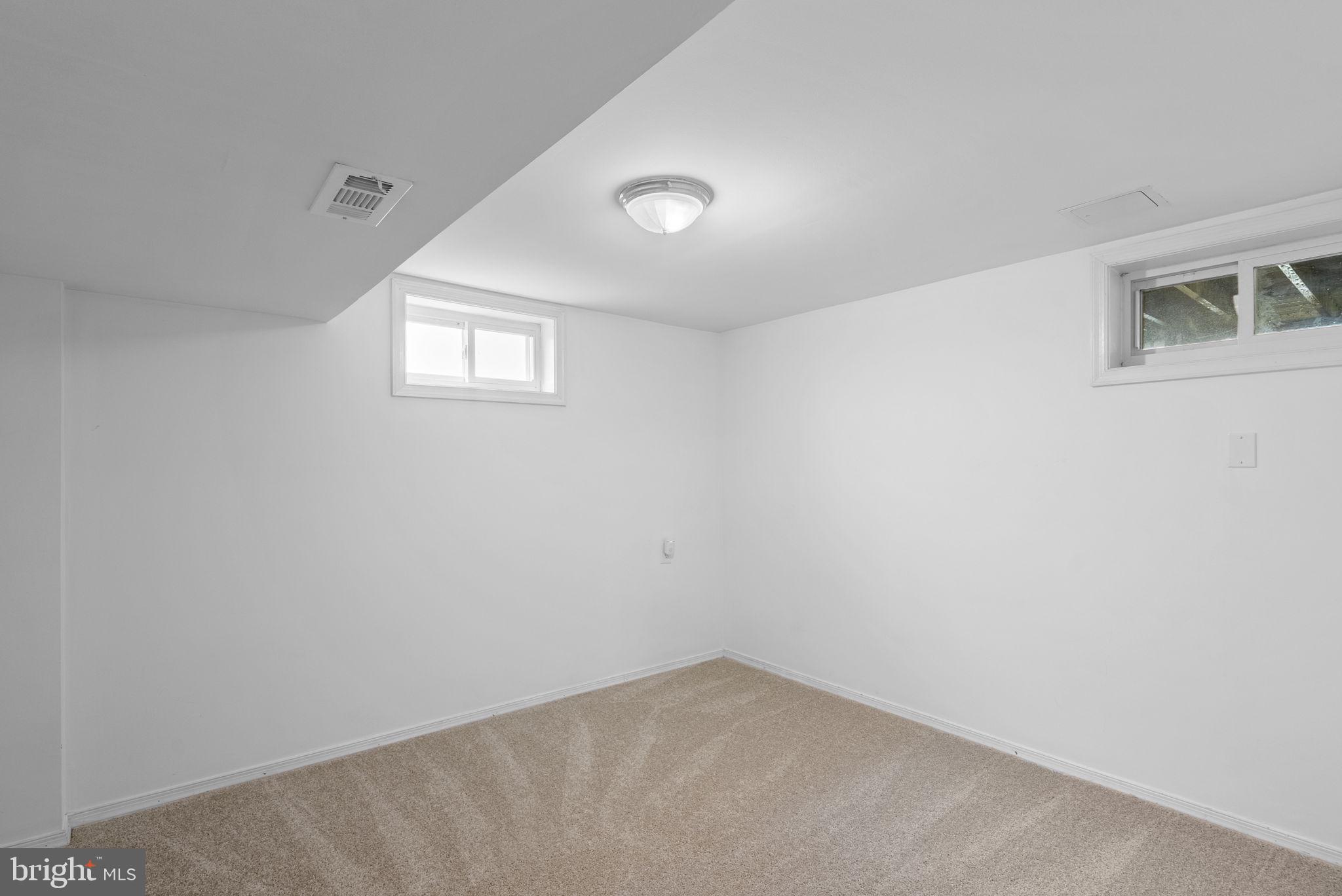 GLENMONT FOREST - Residential