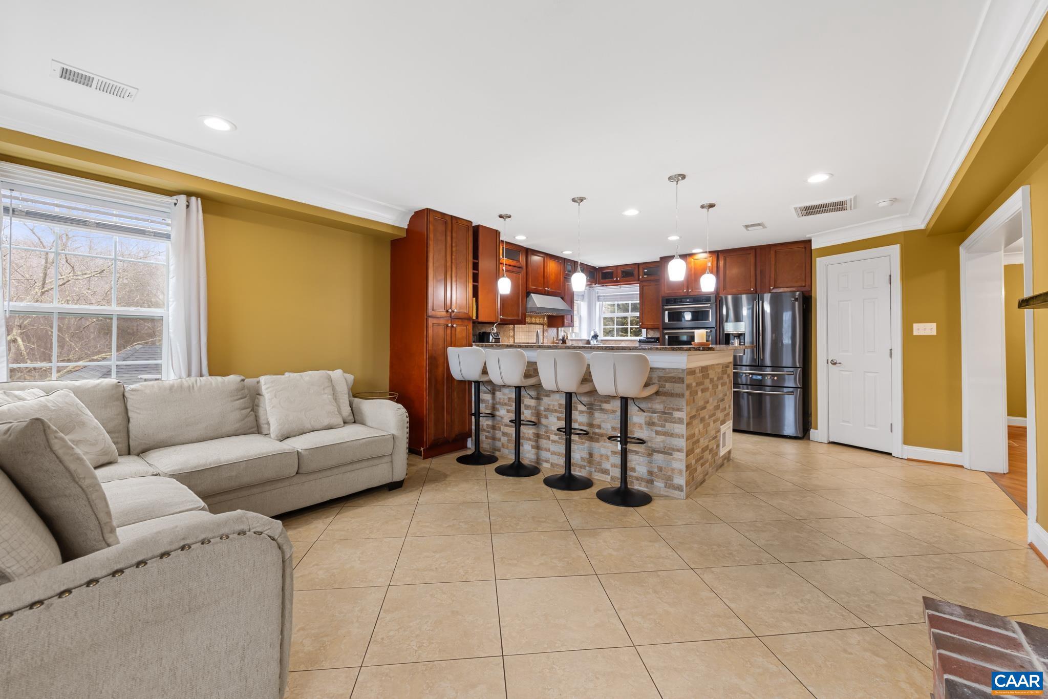 FOX CHASE - Residential