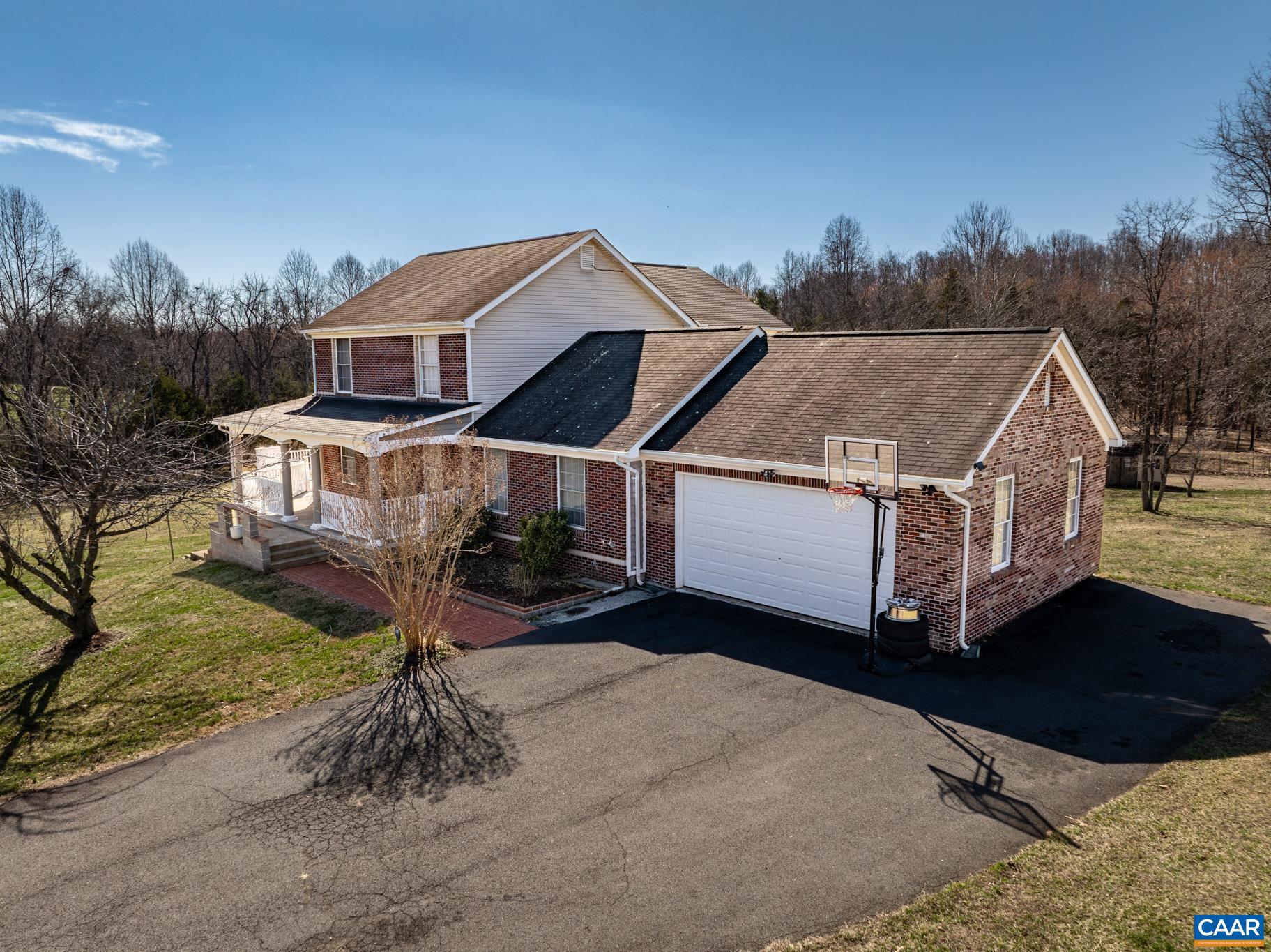 FOX CHASE - Residential