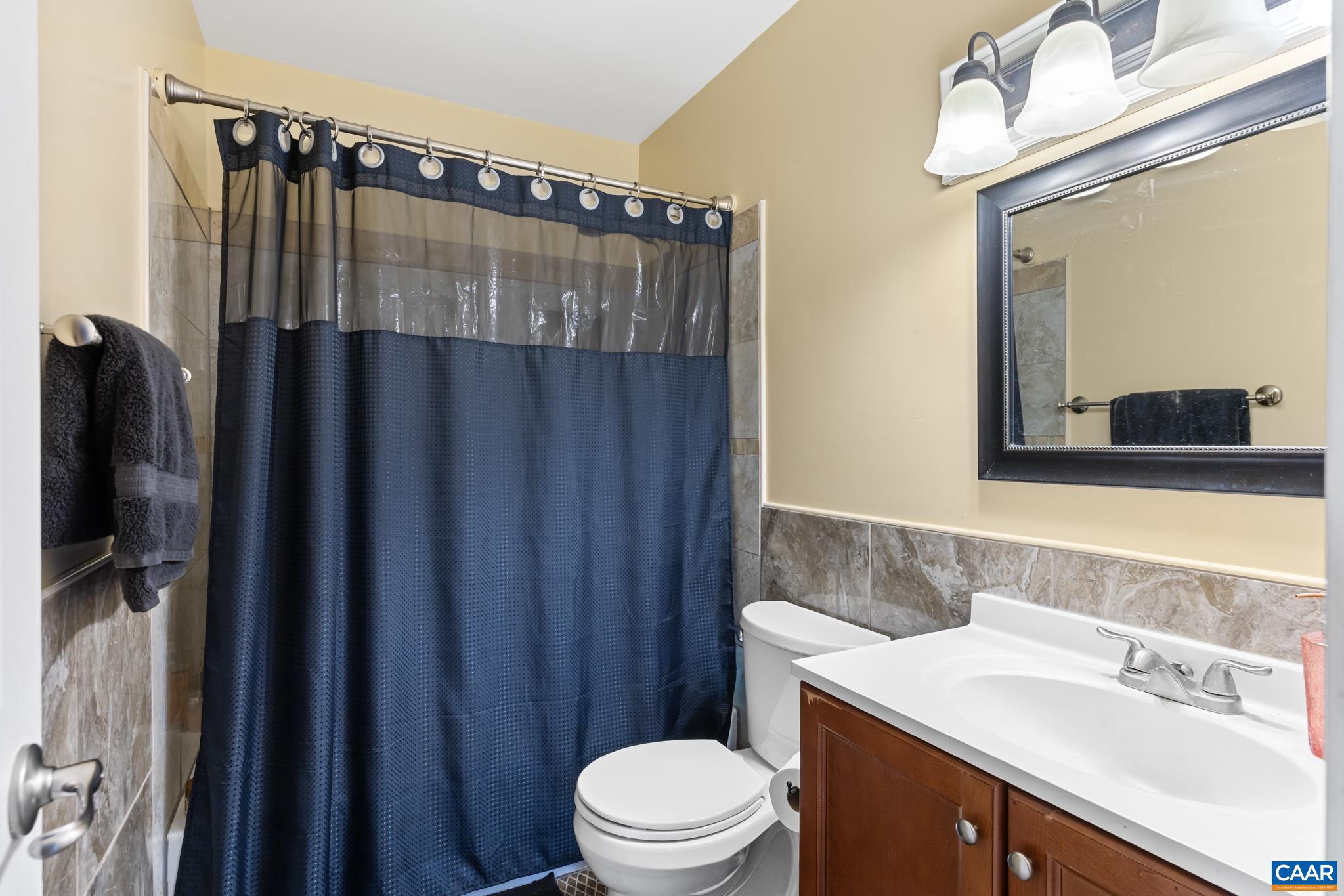 FOX CHASE - Residential