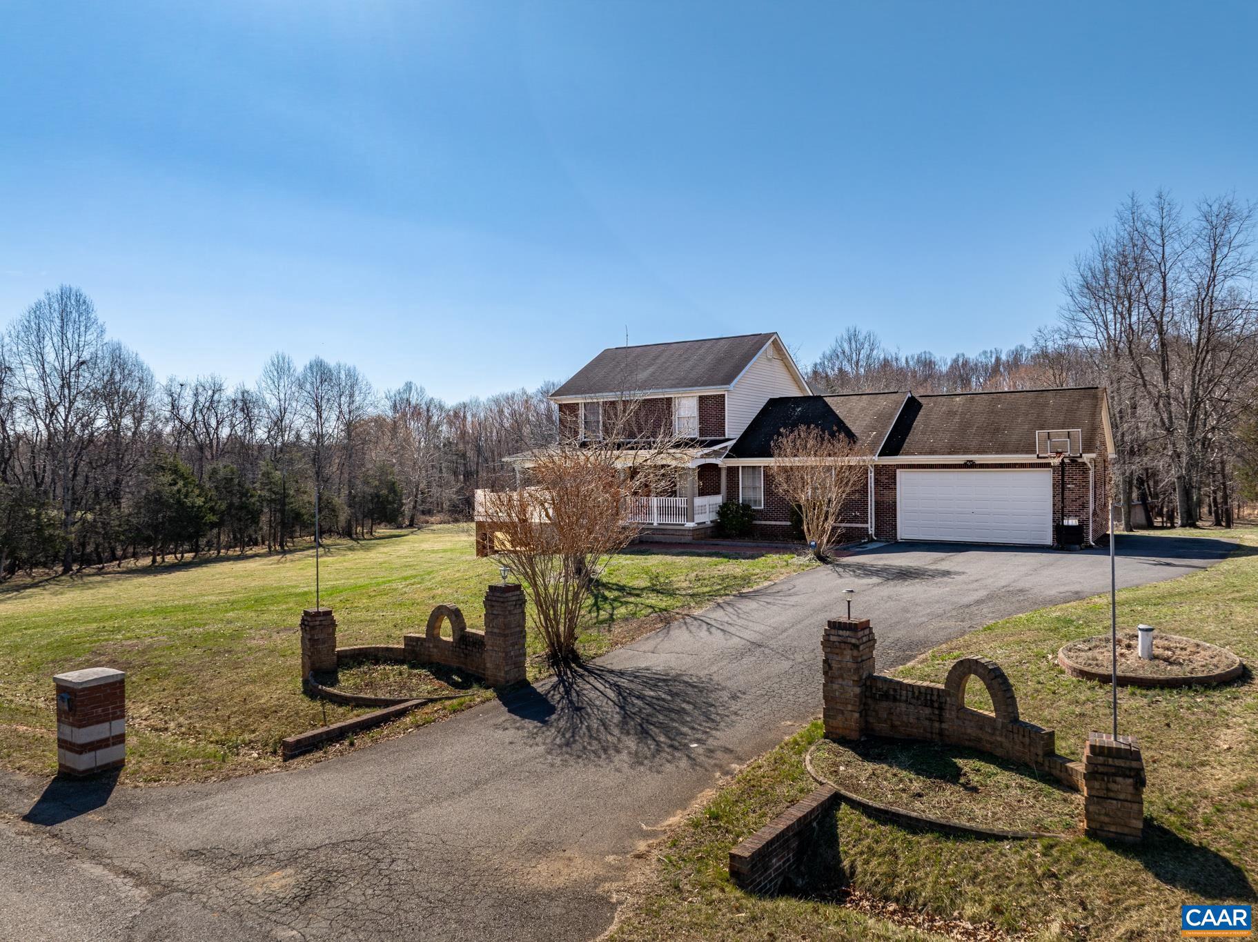 FOX CHASE - Residential