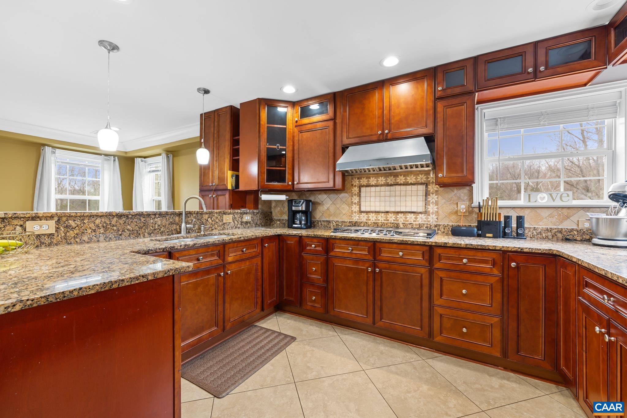 FOX CHASE - Residential