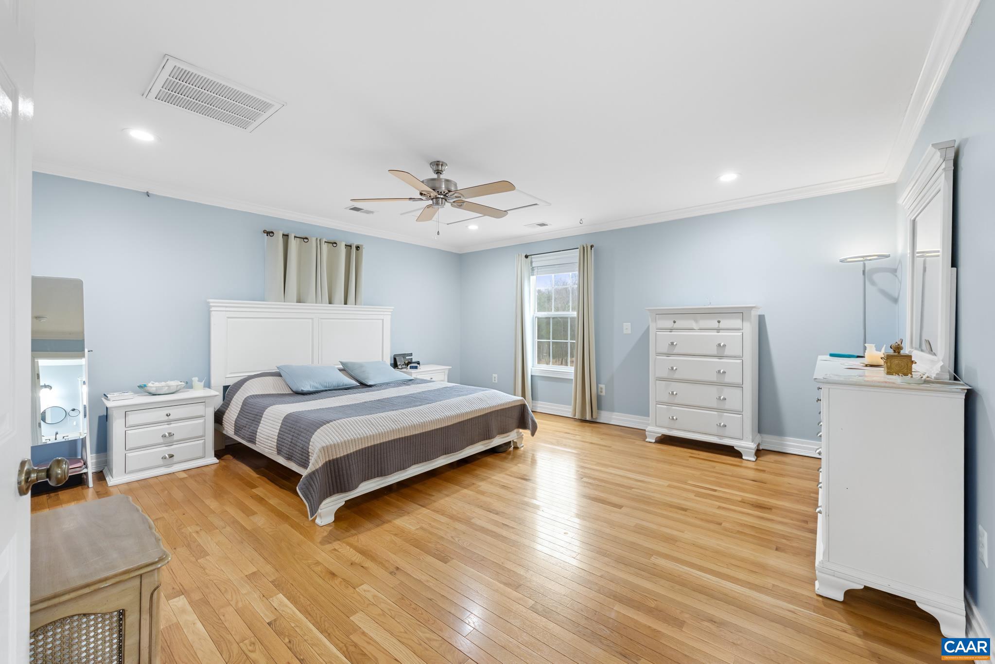 FOX CHASE - Residential