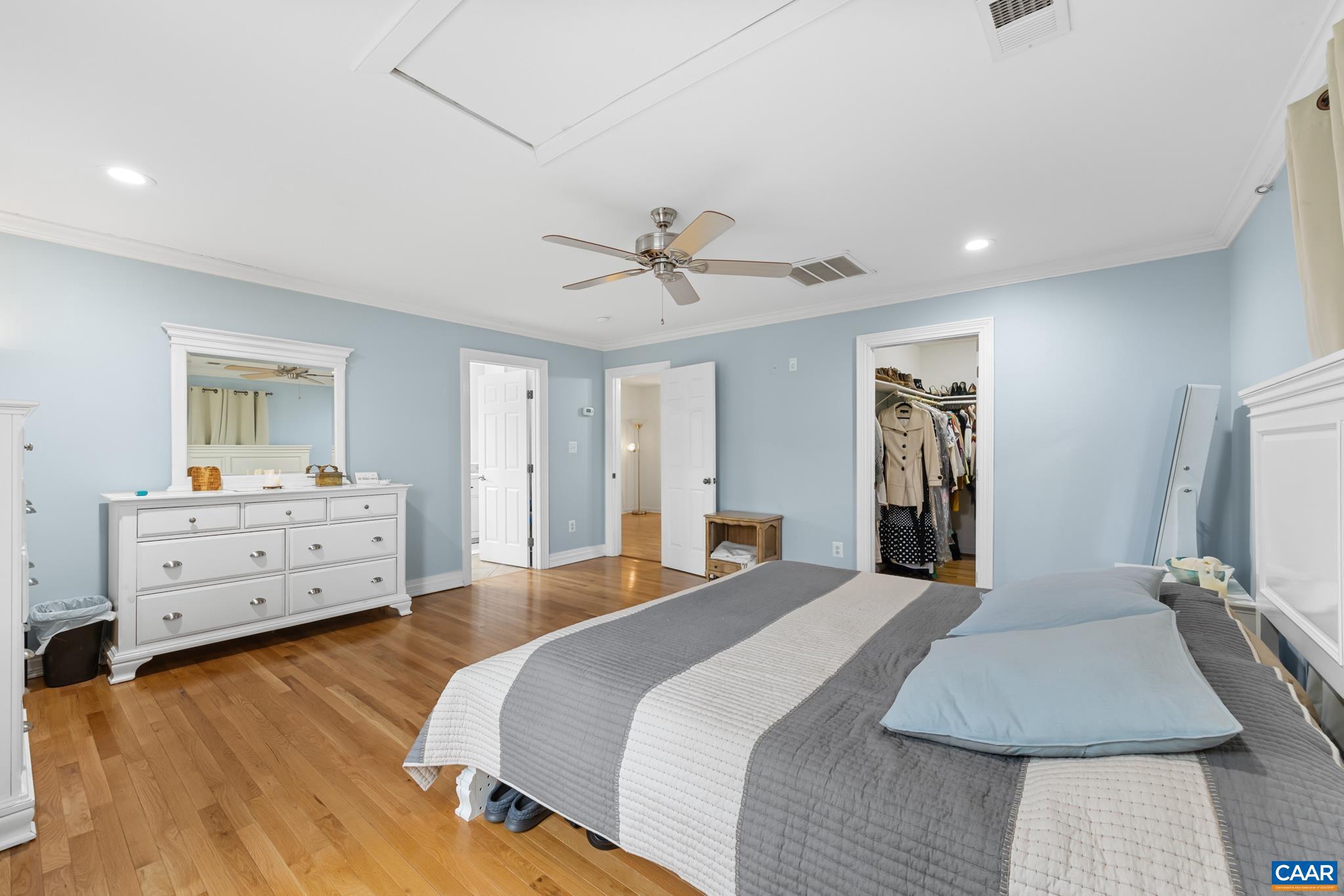 FOX CHASE - Residential