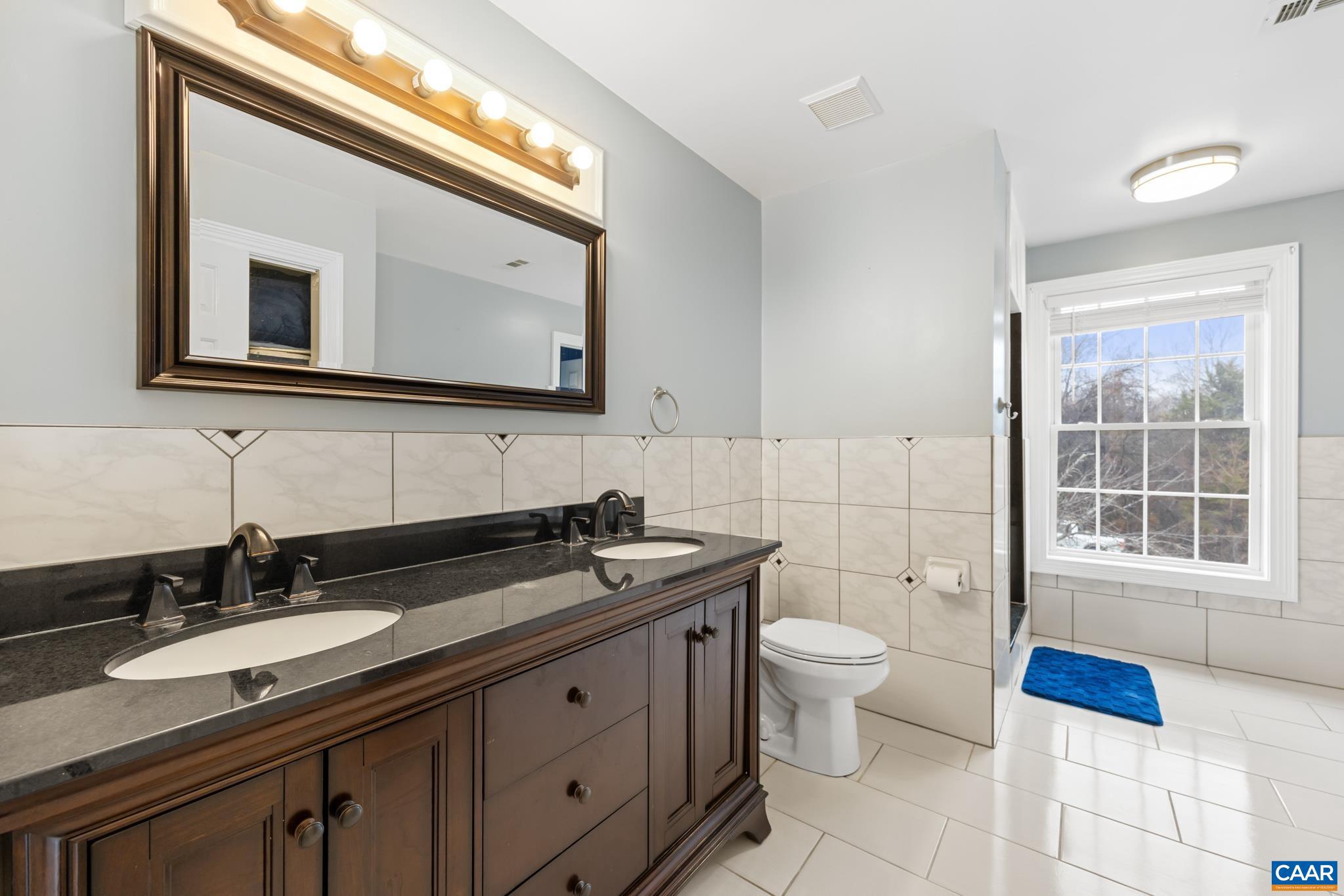 FOX CHASE - Residential
