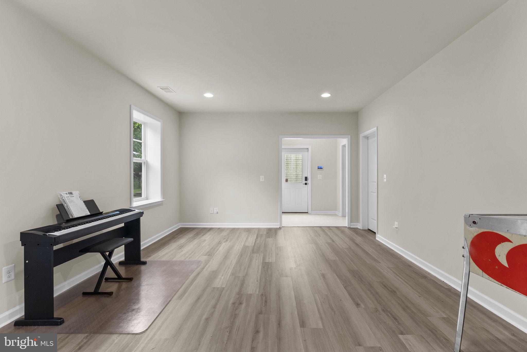 BROOKSIDE - Residential